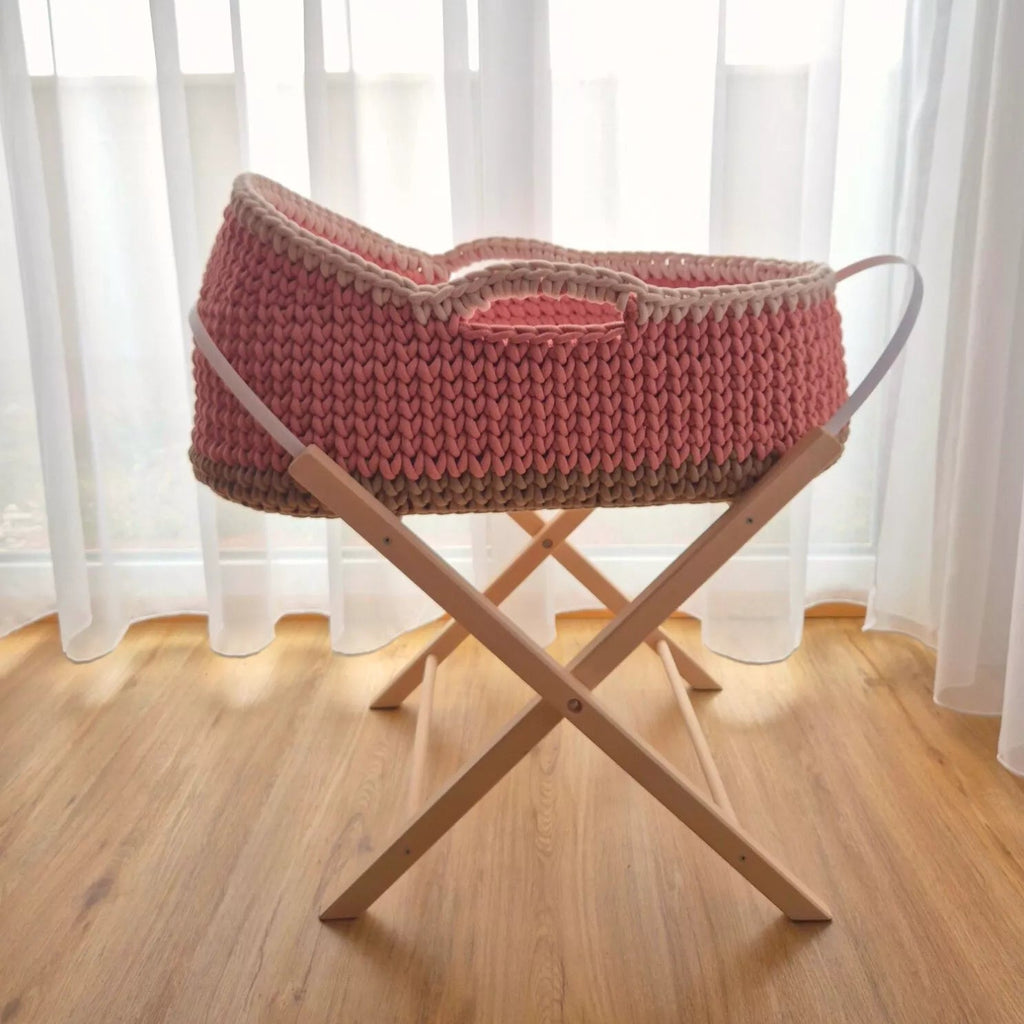 Personalisierter Moseskorb mit Verdeck (75cm x 40cm x 41cm)